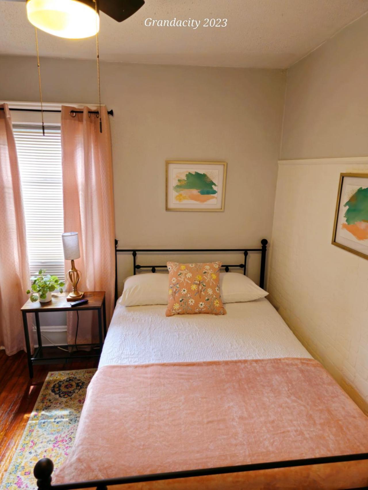 Вилла Lovely! Near Cleve Clinic/Uh/Cwru/Dwntwn W/Porch Кливленд Экстерьер фото